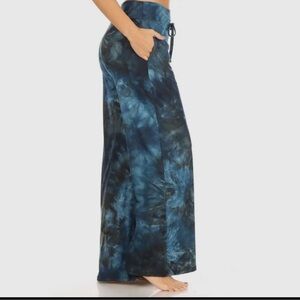 Leggings Depot Navy Tie-Dye Buttery Soft Leggings